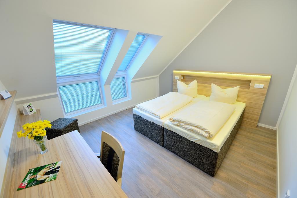 Flair Hotel Reuner ツォッセン エクステリア 写真
